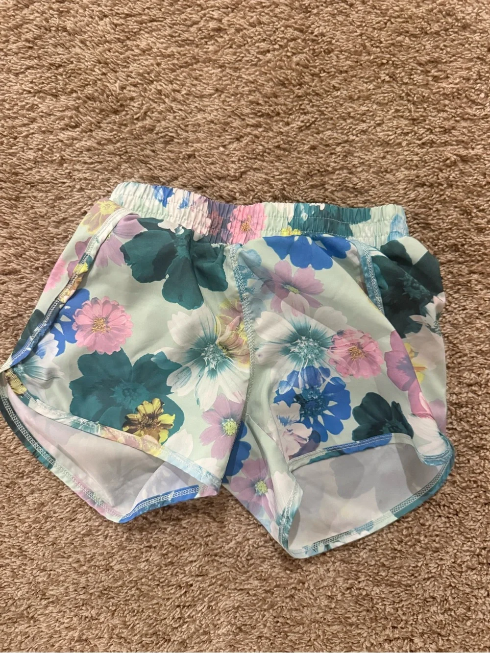 Girls All in motion floral shorts